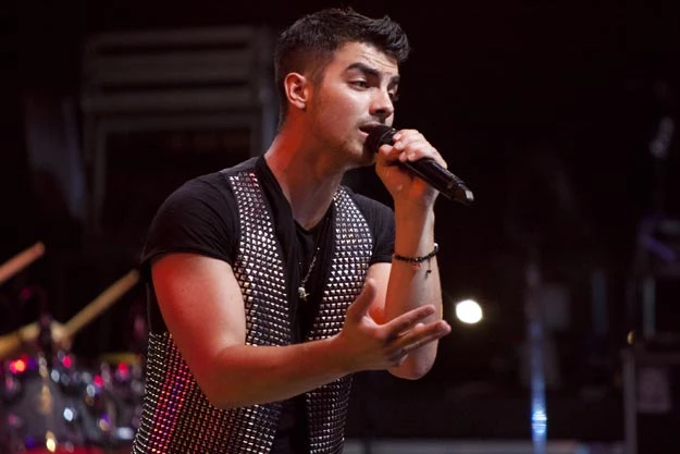 Joe-Jonas Joe Jonas