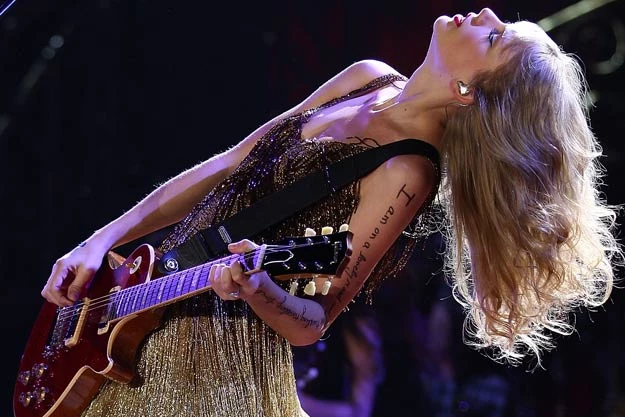 TaylorSwiftFI Taylor Swift