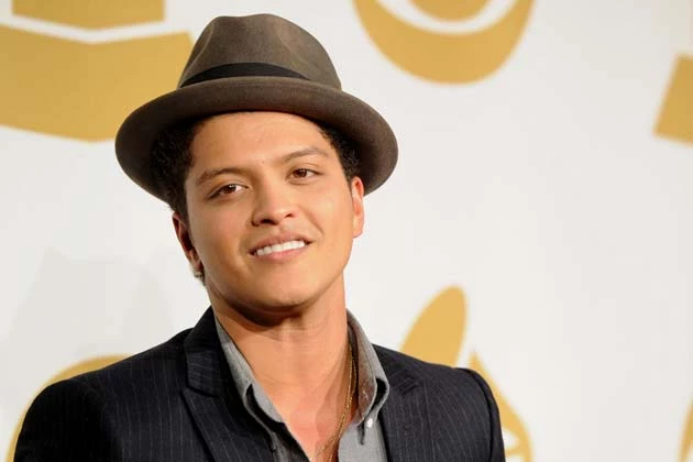 Bruno Mars Is A Man Of Many Hats Photos