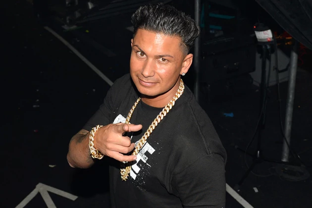 LAS VEGAS, NV - SEPTEMBER 21: Pauly D attends the iHeartRadio Music Festival at the MGM Grand Garden Arena on September 21, 2013 in Las Vegas, Nevada. (Photo by Mark Davis/Getty Images for Clear Channel) LAS VEGAS, NV - SEPTEMBER 21: Pauly D attends the iHeartRadio Music Festival at the MGM Grand Garden Arena on September 21, 2013 in Las Vegas, Nevada. (Photo by Mark Davis/Getty Images for Clear Channel)