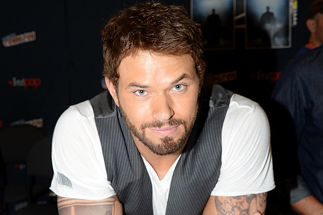 kellan-lutz NEW YORK, NY - OCTOBER 12: Actor Kellan Lutz attends Day 3 of New York Comic Con 2013 at The Jacob K. Javits Convention Center on October 12, 2013 in New York City. (Photo by Theo Wargo/Getty Images NEW YORK, NY - OCTOBER 12: Actor Kellan Lutz attends Day 3 of New York Comic Con 2013 at The Jacob K. Javits Convention Center on October 12, 2013 in New York City. (Photo by Theo Wargo/Getty Images
