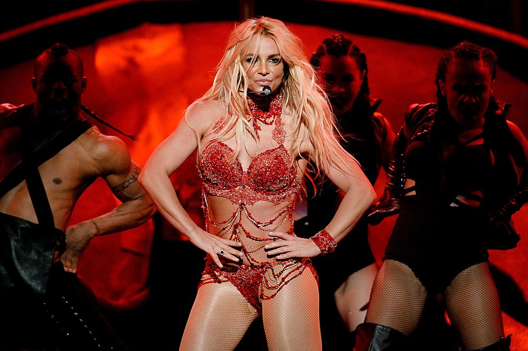 Britney Spears Clapbacks at Media for Lip Syncing Accusations Britney Spears Clapbacks at Media for Lip Syncing Accusations