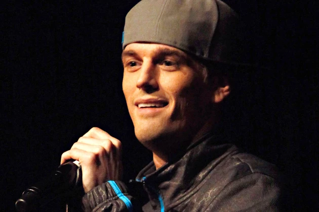 Aaron Carter singing