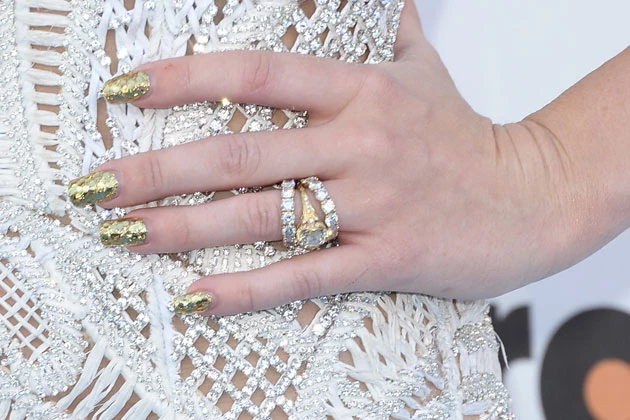 Which Pop Star Has the Best Nails? - Readers Poll