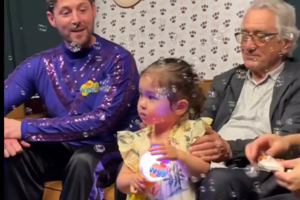 Is That Robert De Niro Playing With Bubbles on ‘The Wiggles’ Set? (VIDEO)