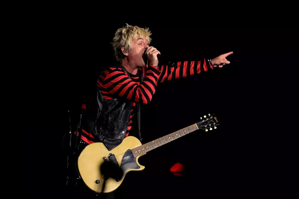 Green Day’s Billie Joe Armstrong Warns Against Pre-Show Drinking